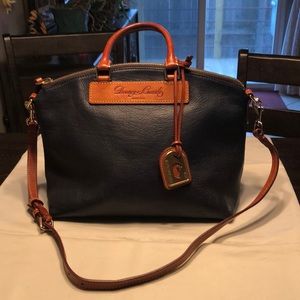 Large Navy and tan leather Dooney & Bourke purse.